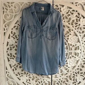 H&M Mama Maternity Chambray Shirt | Light Wash Denim | Size XS